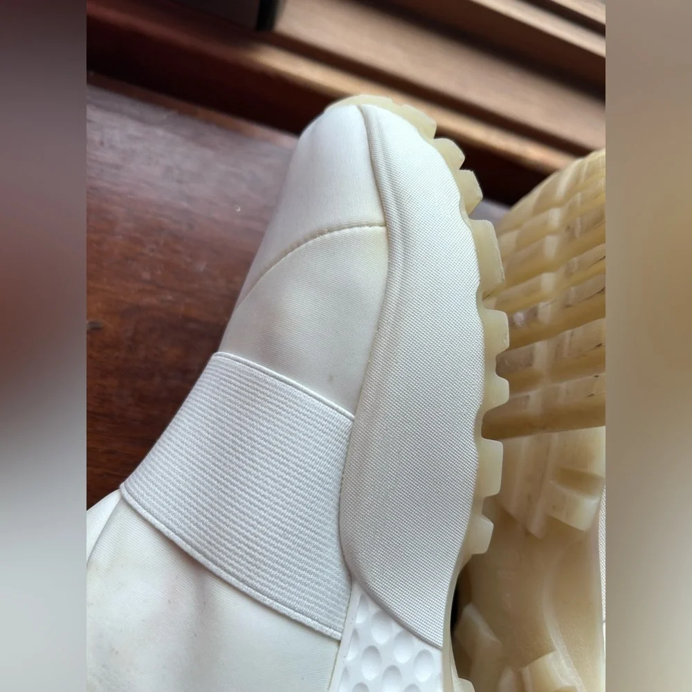 J/Slides White Slip-On Platform Sneakers | Size 8